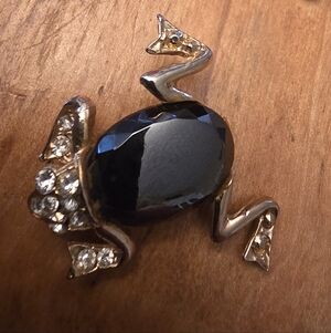 Vintage Antique Brooch Frog 1.5" Unknown Stones/metal